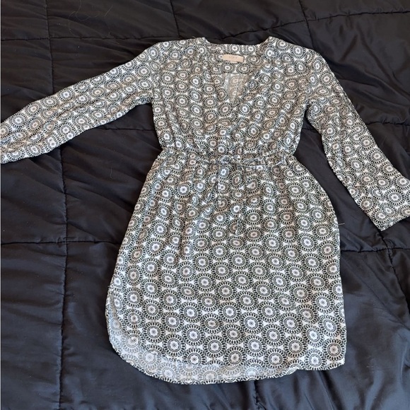 LOFT Dresses & Skirts - The Loft Black and White Dress